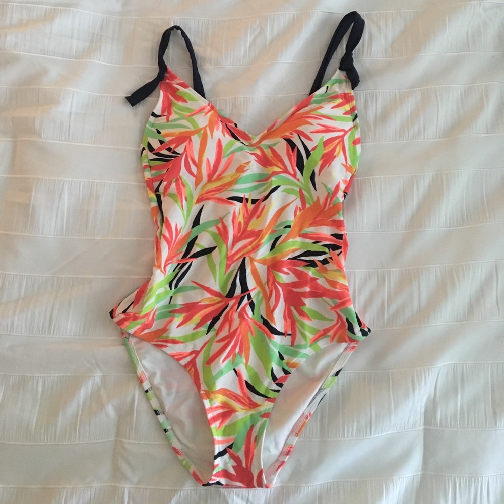 AERIE ONE PIECE BATHING SUIT