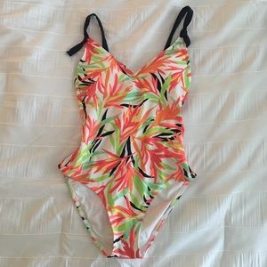 AERIE ONE PIECE BATHING SUIT