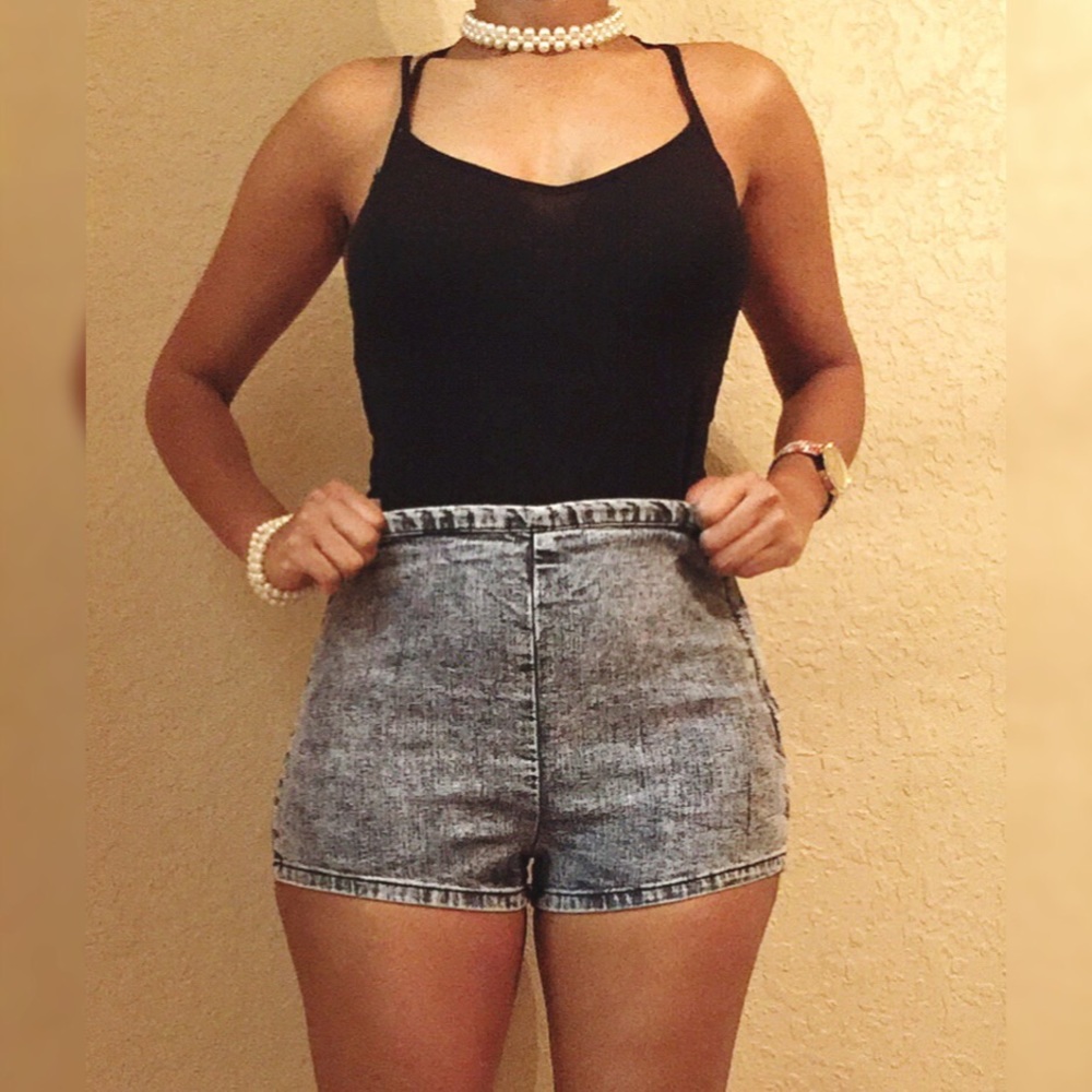 ποΈ Sale ποΈ Nice Jean Shorts - Picture 1 of 4