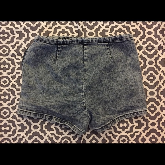 ποΈ Sale ποΈ Nice Jean Shorts - Picture 4 of 4
