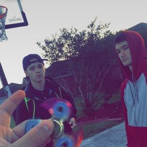 Meet your Posher, Dylan