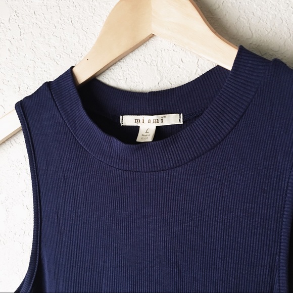 🍂LAST ONE🍃✨New✨Mock neck bodysuit one piece - Picture 3 of 3