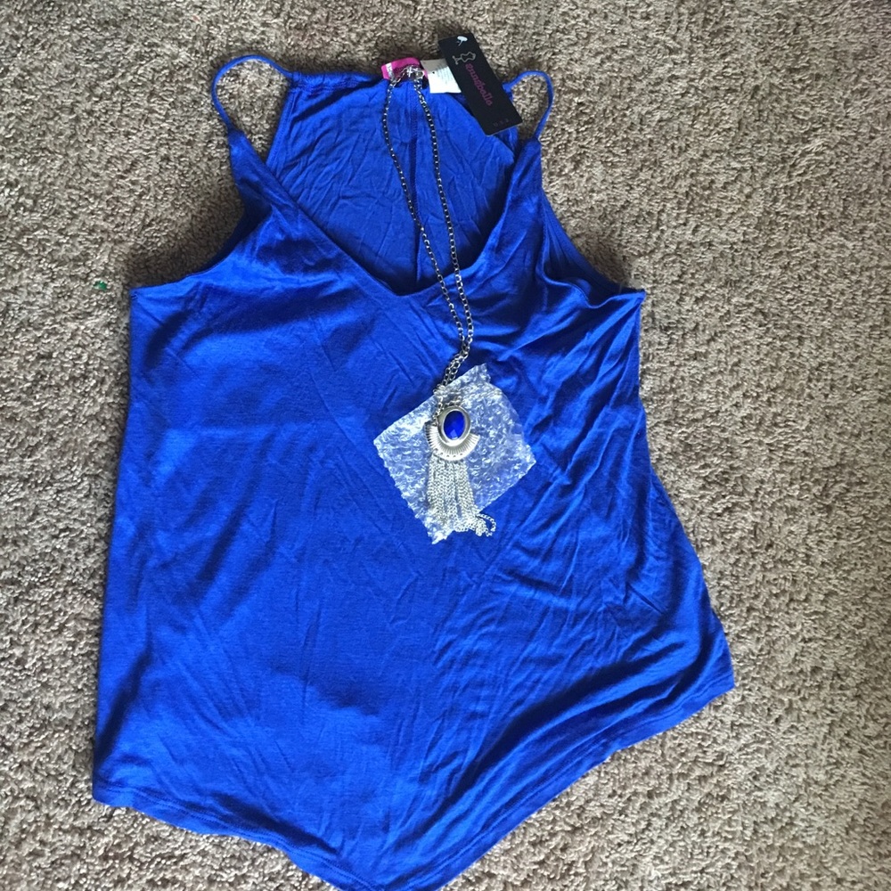 NWT tank with necklace