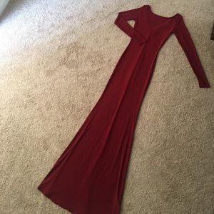 Wine red Windsor dress