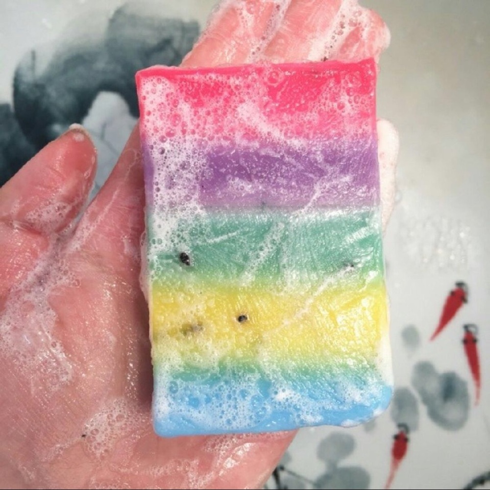 2 bar bundle OMO white plus Gluta/ beaching soap