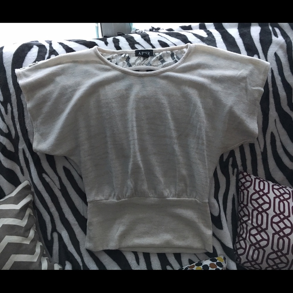 Cream color blouse!🌺