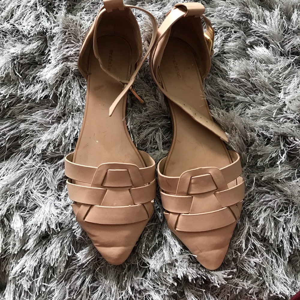Zara Flats