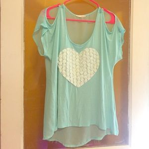 💙Sale💙Teal heart top with cold shoulder