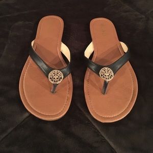 L.Win black sandals