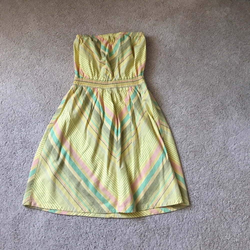 Strapless dress