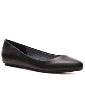 NEW IN BOX Dr. Scholl's black leather flats size 8
