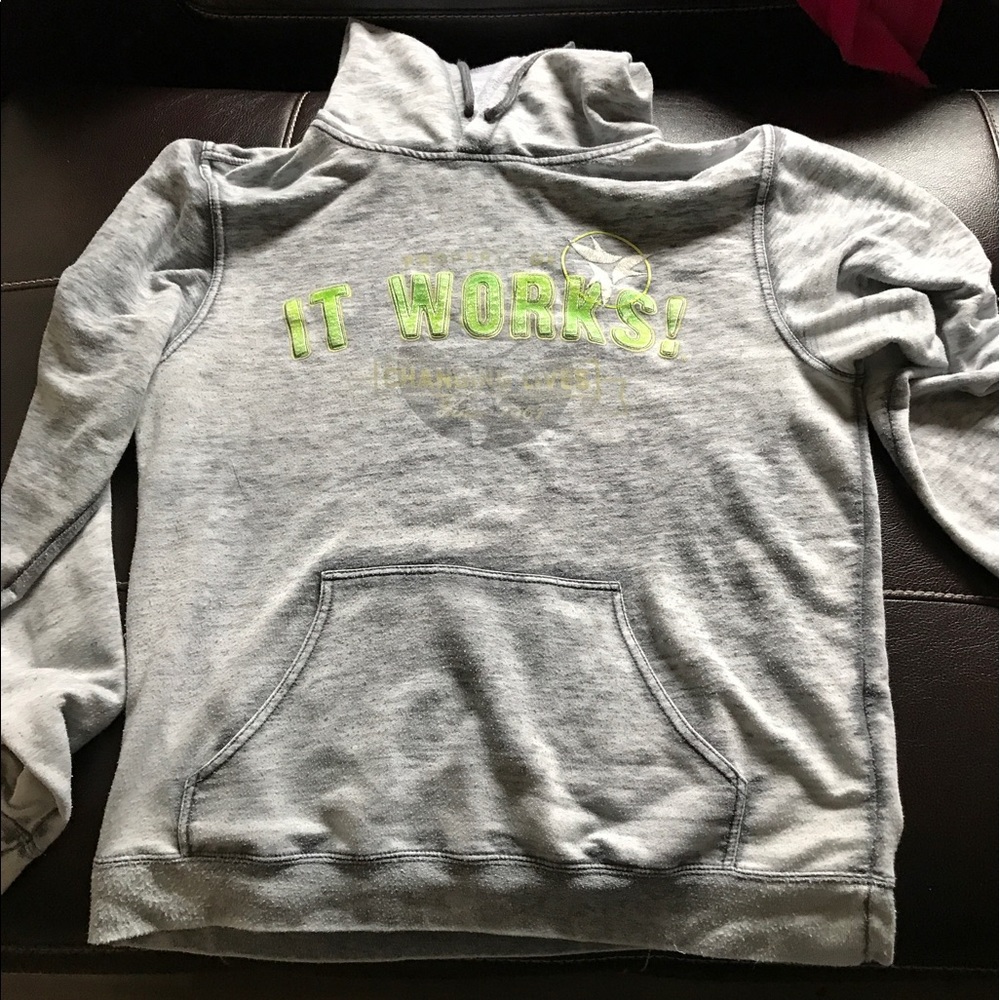 ITWORKS lightweight hoodie