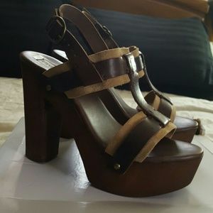 Steve Madden Ossie leather/wood sandals