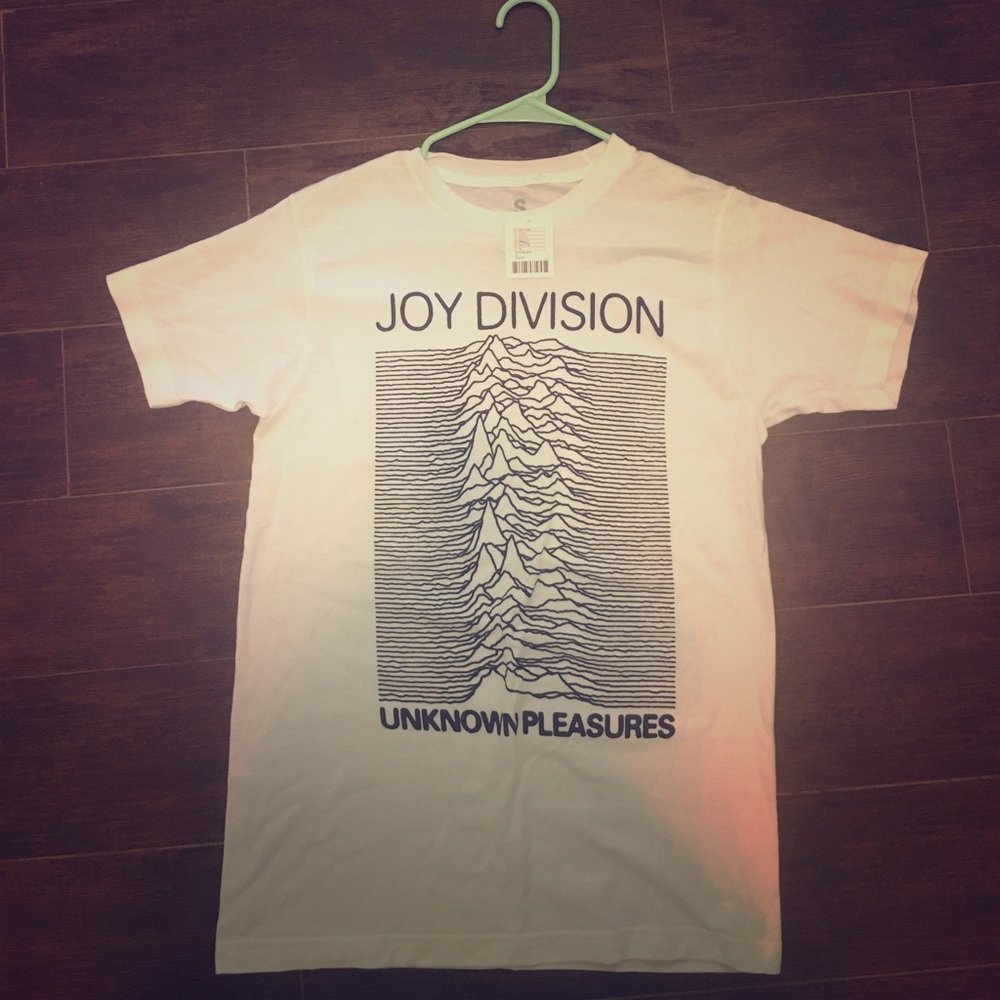 Urban outfitters tee shirt
