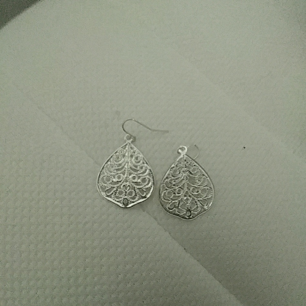 Silver filigree earrings