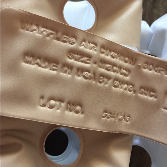 WAFFLE AIR CUSHION 304FW size Medium made in USA - Picture 3 of 8