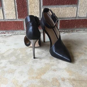 Gorgeous BCBG MAXAZRIA