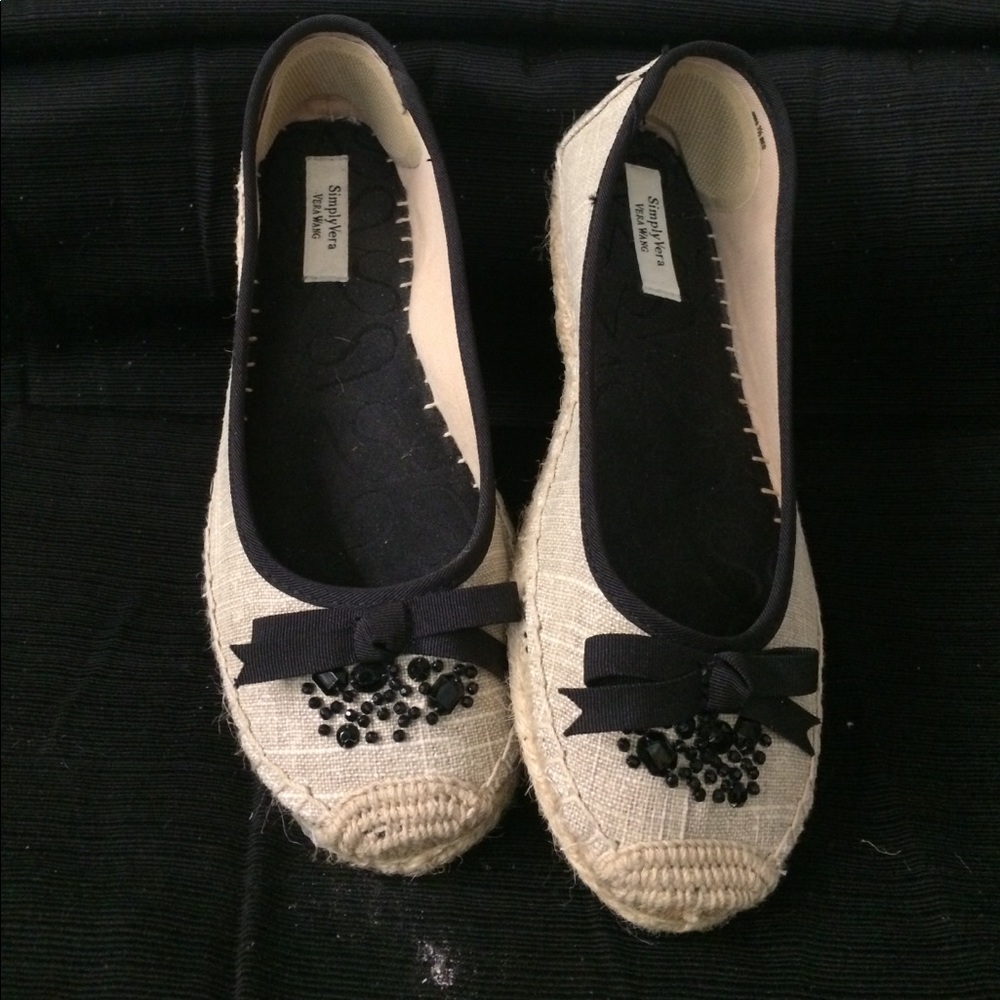 Simply Vera-Vera Wang flats