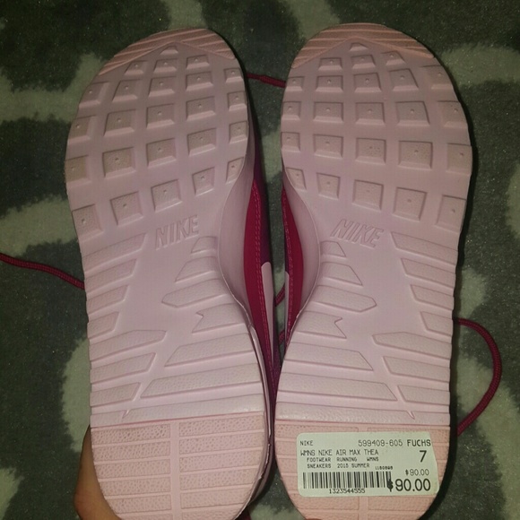 🚫SOLD🚫🎉HP🎉Nike Air Max Thea - Picture 2 of 5