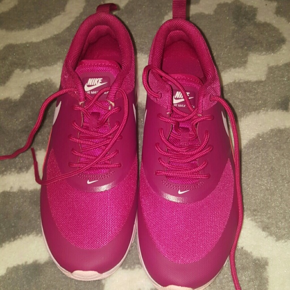 🚫SOLD🚫🎉HP🎉Nike Air Max Thea - Picture 4 of 5