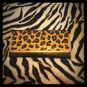 💖Sale💖 Leopard rhinestone wallet