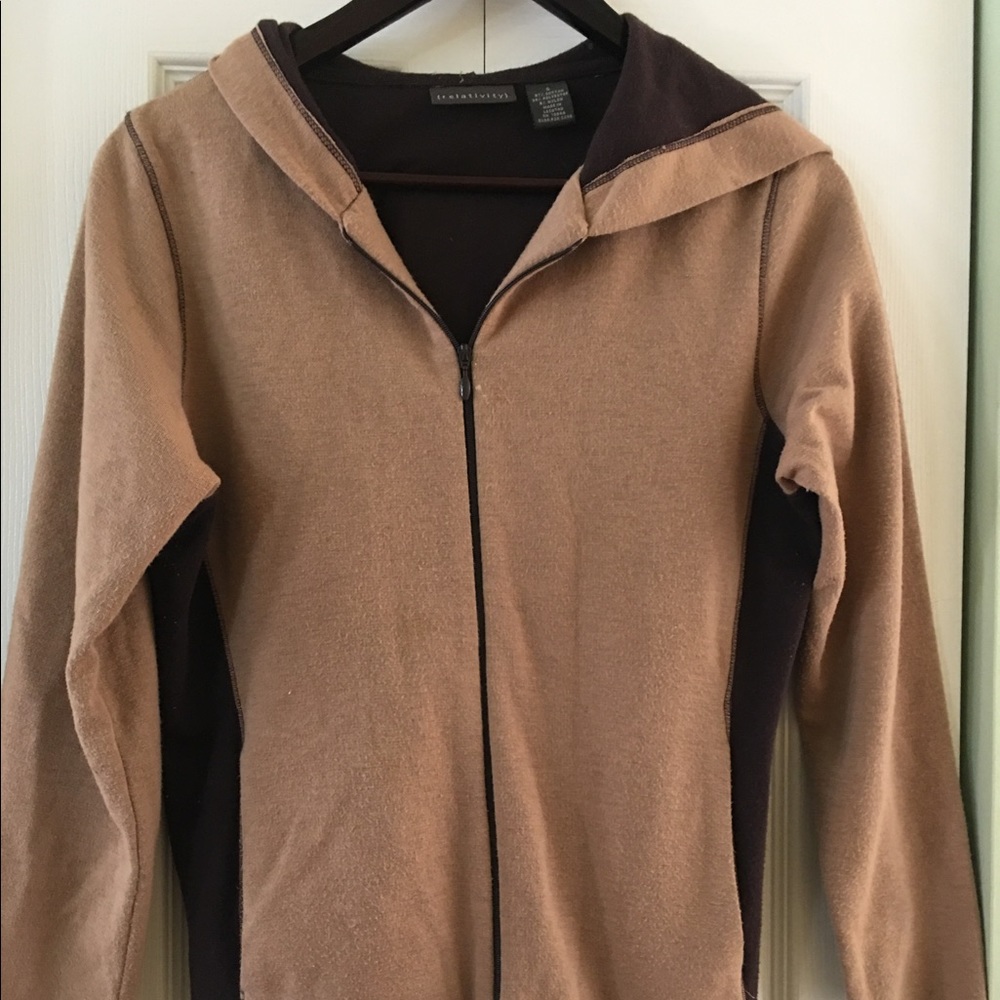 Relativity brand Tan hoodie size  S