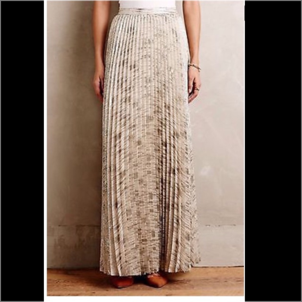 Slim shimmer maxi skirt