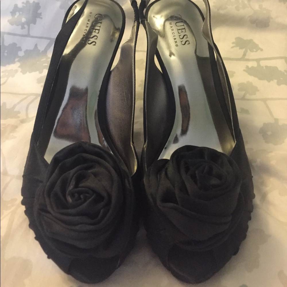 Guess Black satin rosebud sling back heels - Picture 2 of 4