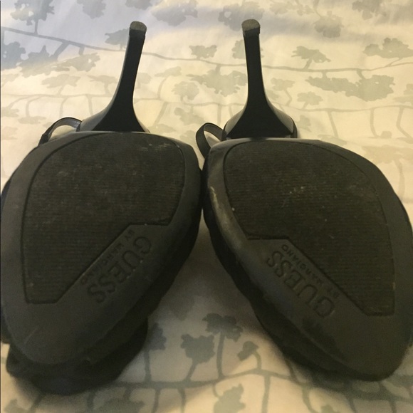 Guess Black satin rosebud sling back heels - Picture 4 of 4