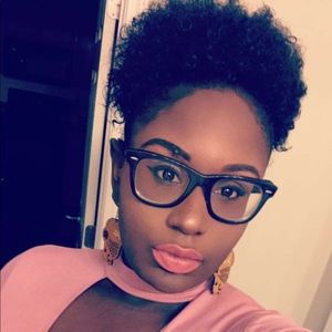 Meet your Posher, Jasmin