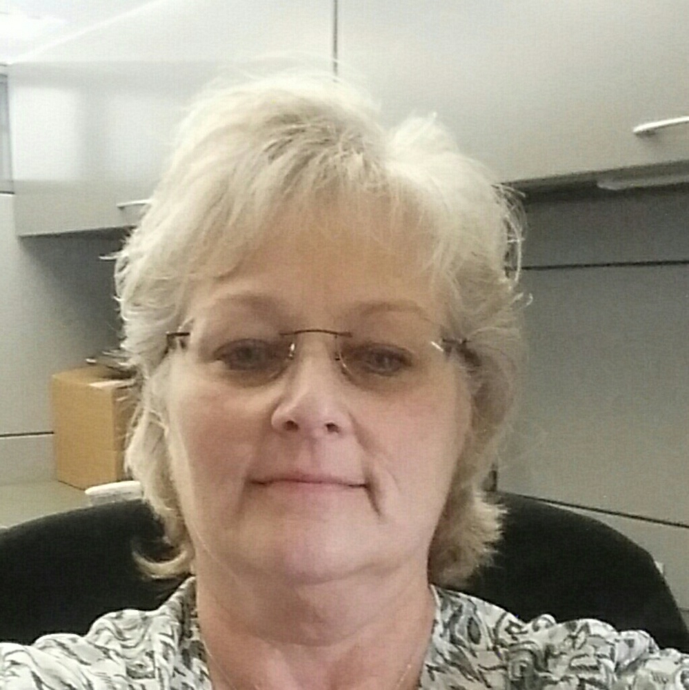 Meet your Posher, Stacy