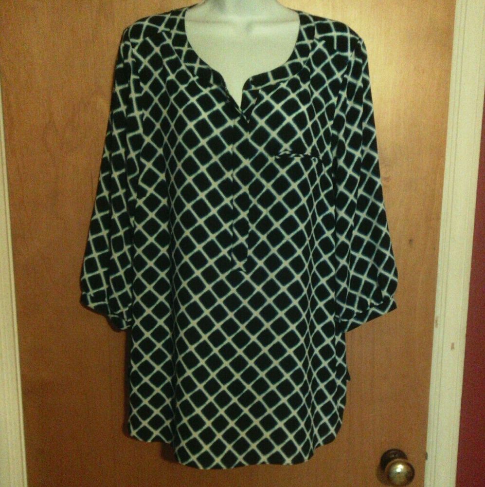 NYDJ silky geo black blue white tunic top shirt