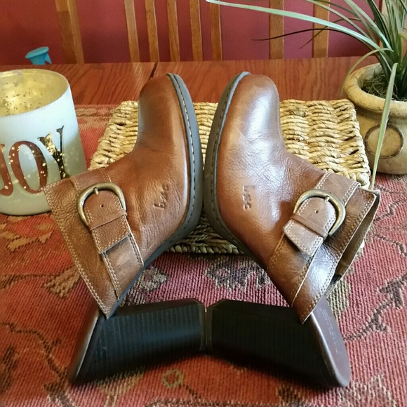 Born Womens Born Leather Mules Clogs sz 11 from Sharon's closet on