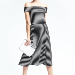 Banana Republic Dresses - Banana Republic Stripe Off the Shoulder Midi Dress Banana Republic Dresses - Banana Republic Stripe Off the Shoulder Midi Dress
