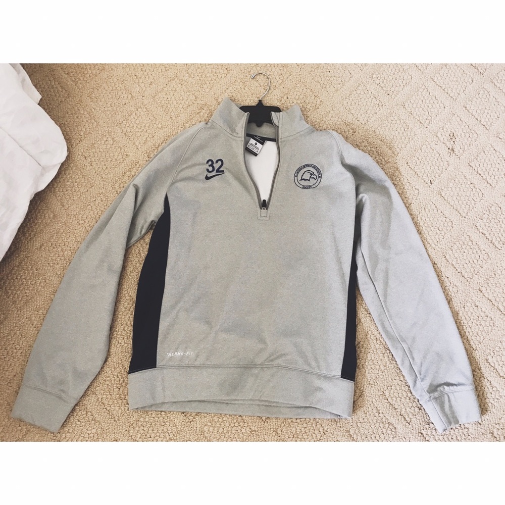 Brand new Nike Therma-Fit Pullover