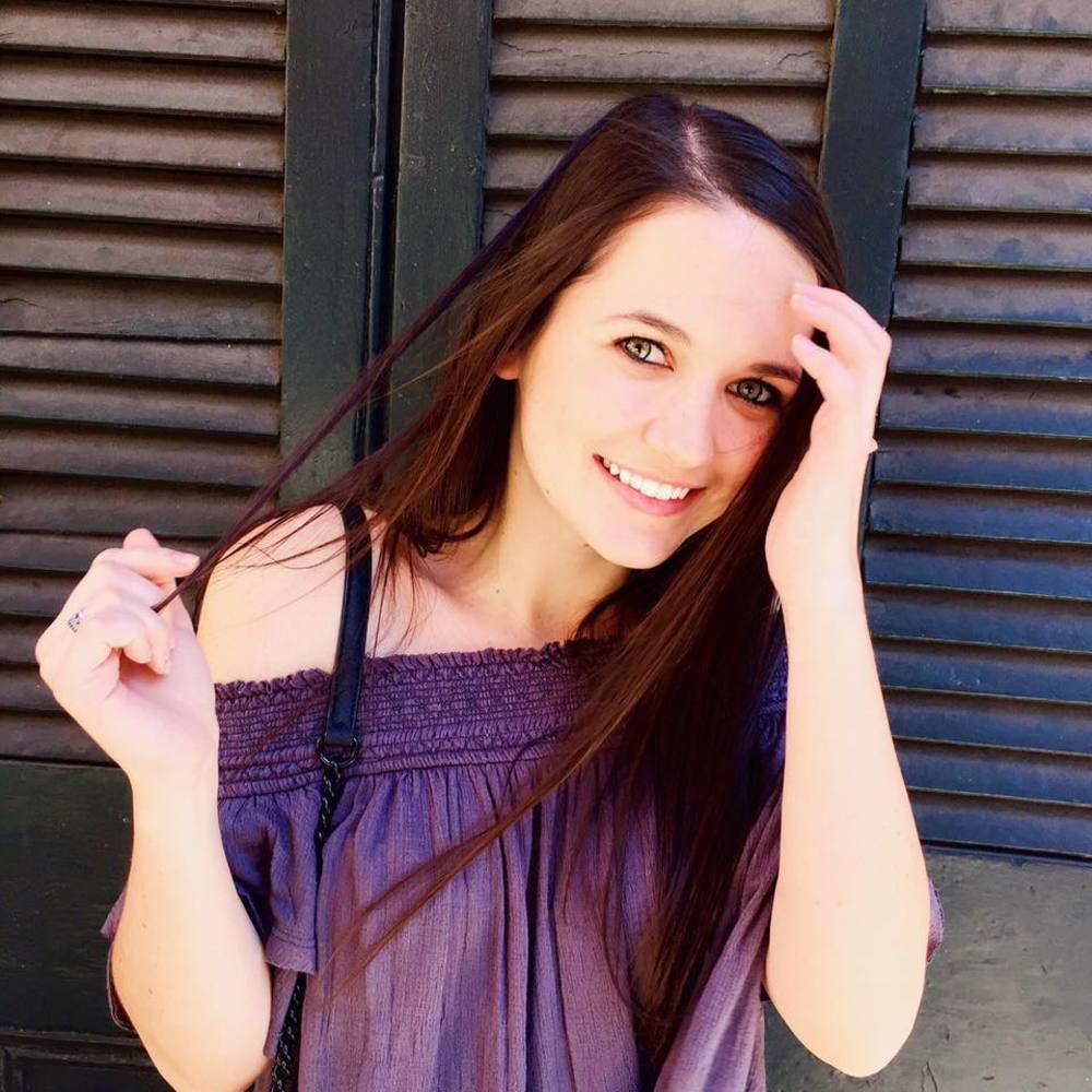 Meet your Posher, Alexandra