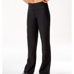 Nike regular fit LONG medium yoga pants nwot