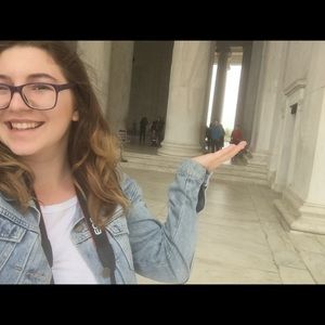 Meet your Posher, Hailey