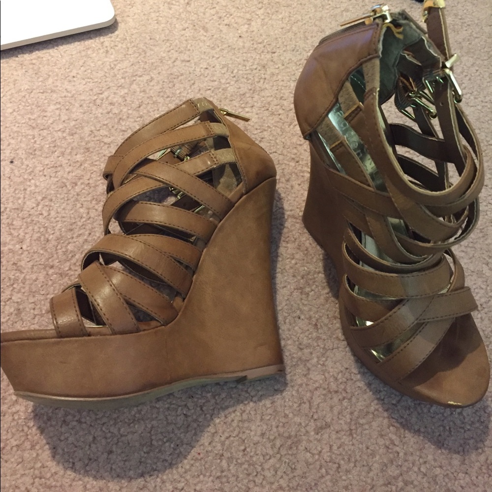 Kendall and Kylie Madden Girl Wedge