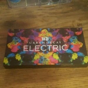 Urban decay electric palette