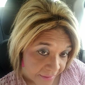 Meet your Posher, Norma