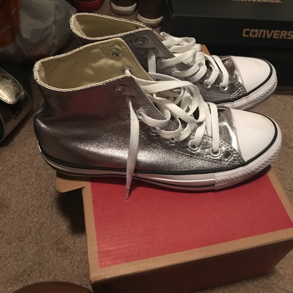 Shoes - Picture 2 of 4