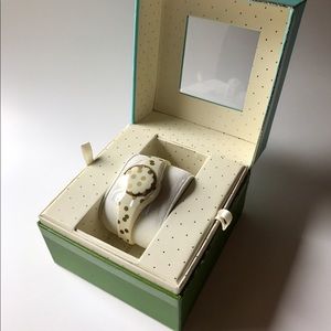 Kate spade gold and white dot scallop tracker