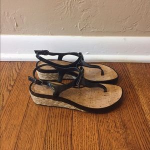 Super cute summer sandals!