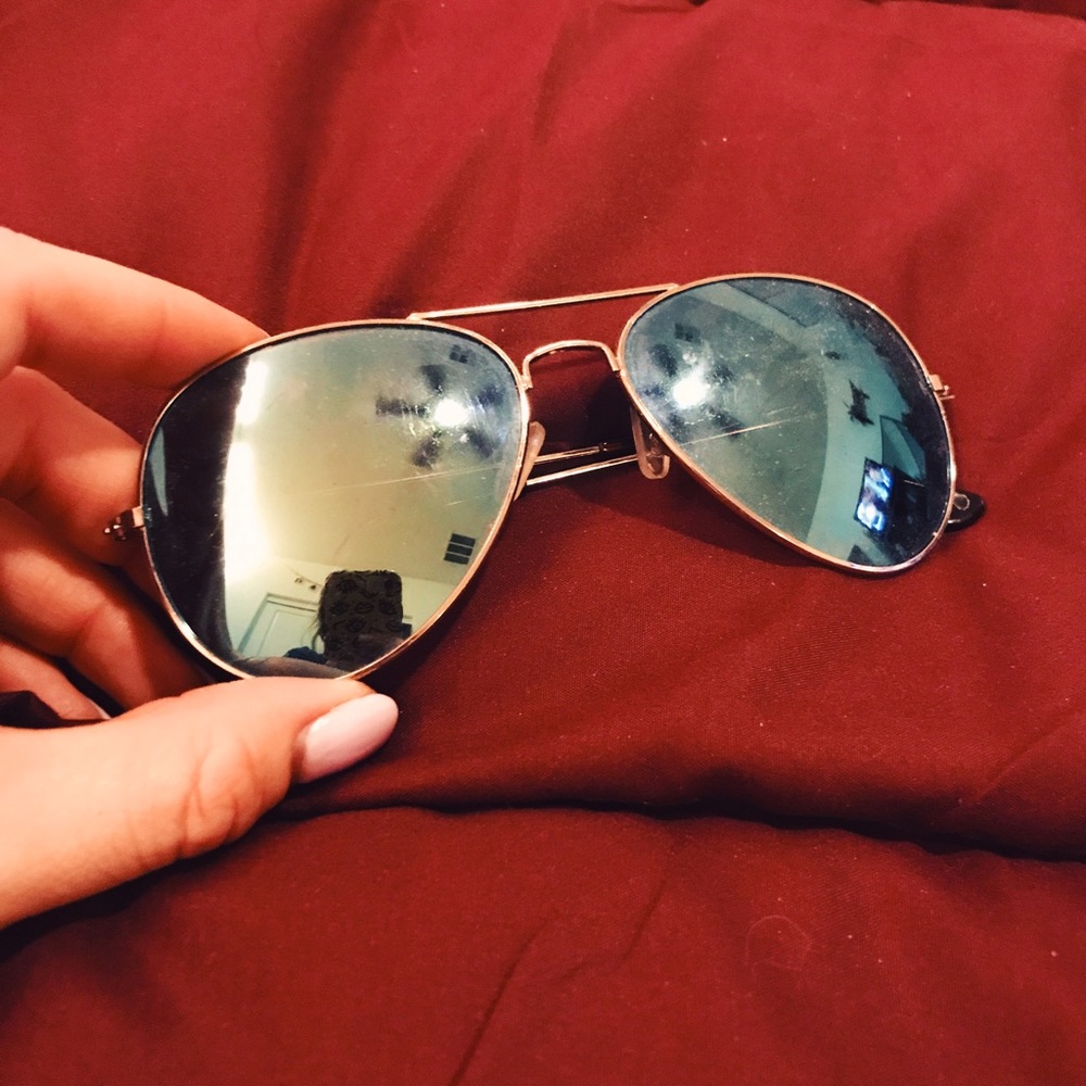 Blue Aviator Sunglasses