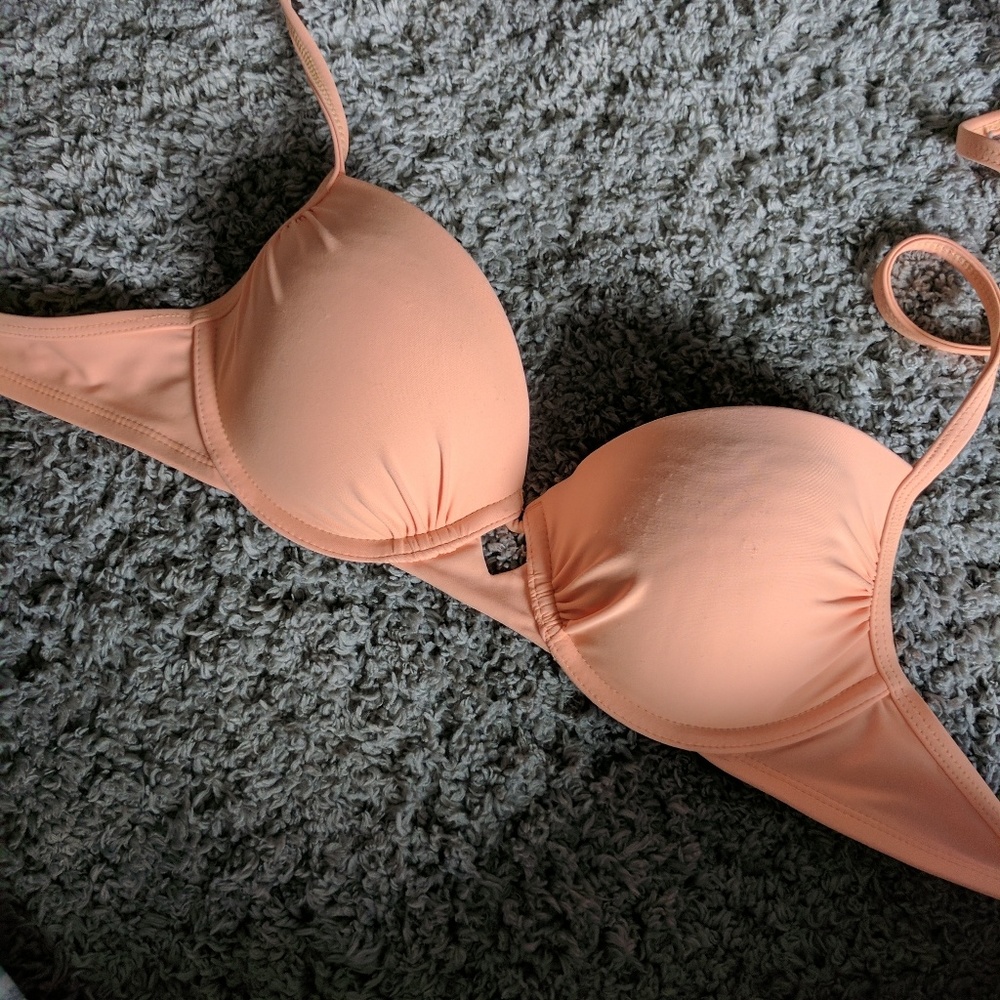 Bathing suit