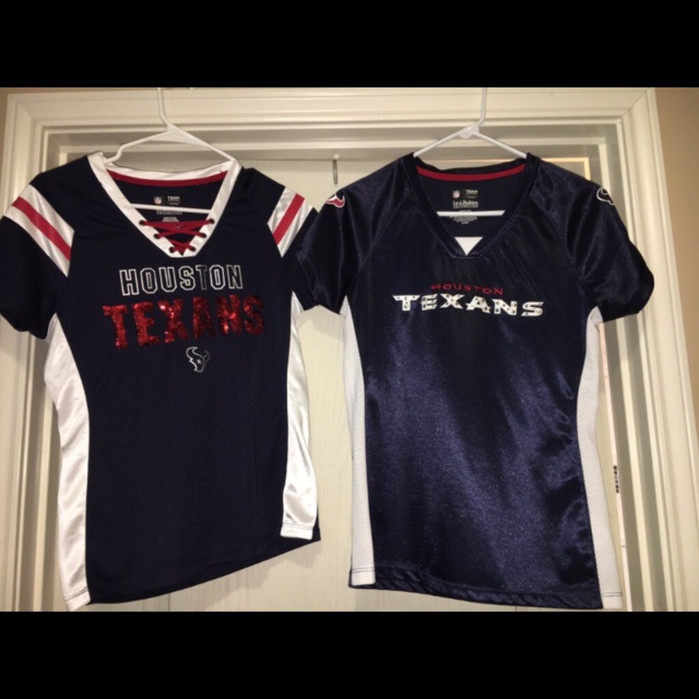 2 women's Texan shirts!