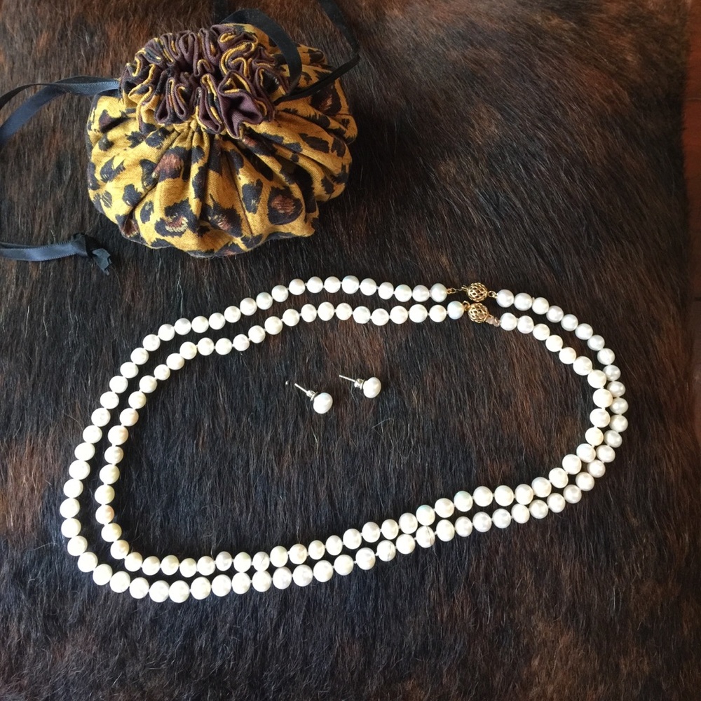 Freshwater Pearl Necklaces and Studs