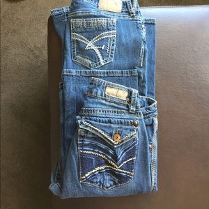 2 pairs of women's size 11 jeans