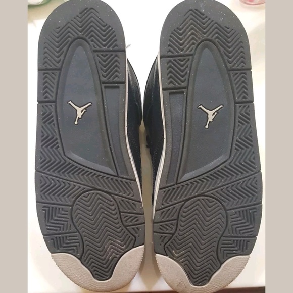 Jordan 4 Oreo - Picture 2 of 3